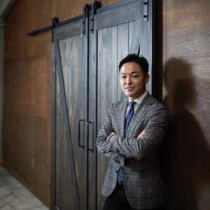 「神戸っ子」1月号に理事長小西毅君が掲載されました。