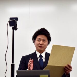 高校生英語暗唱大会が開催されました